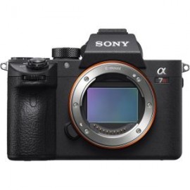 SONY ALPHA A7R III (ILCE7RM3) CUERPO